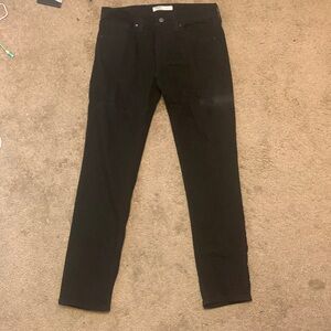 levis black jeans
slim fit
W32 L30